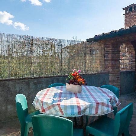 Casa Vecchia Rooms And Parking Gambassi Terme Kültér fotó