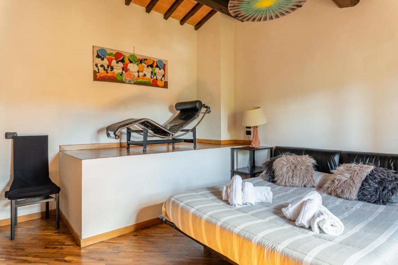 Casa Vecchia Rooms And Parking Gambassi Terme Kültér fotó