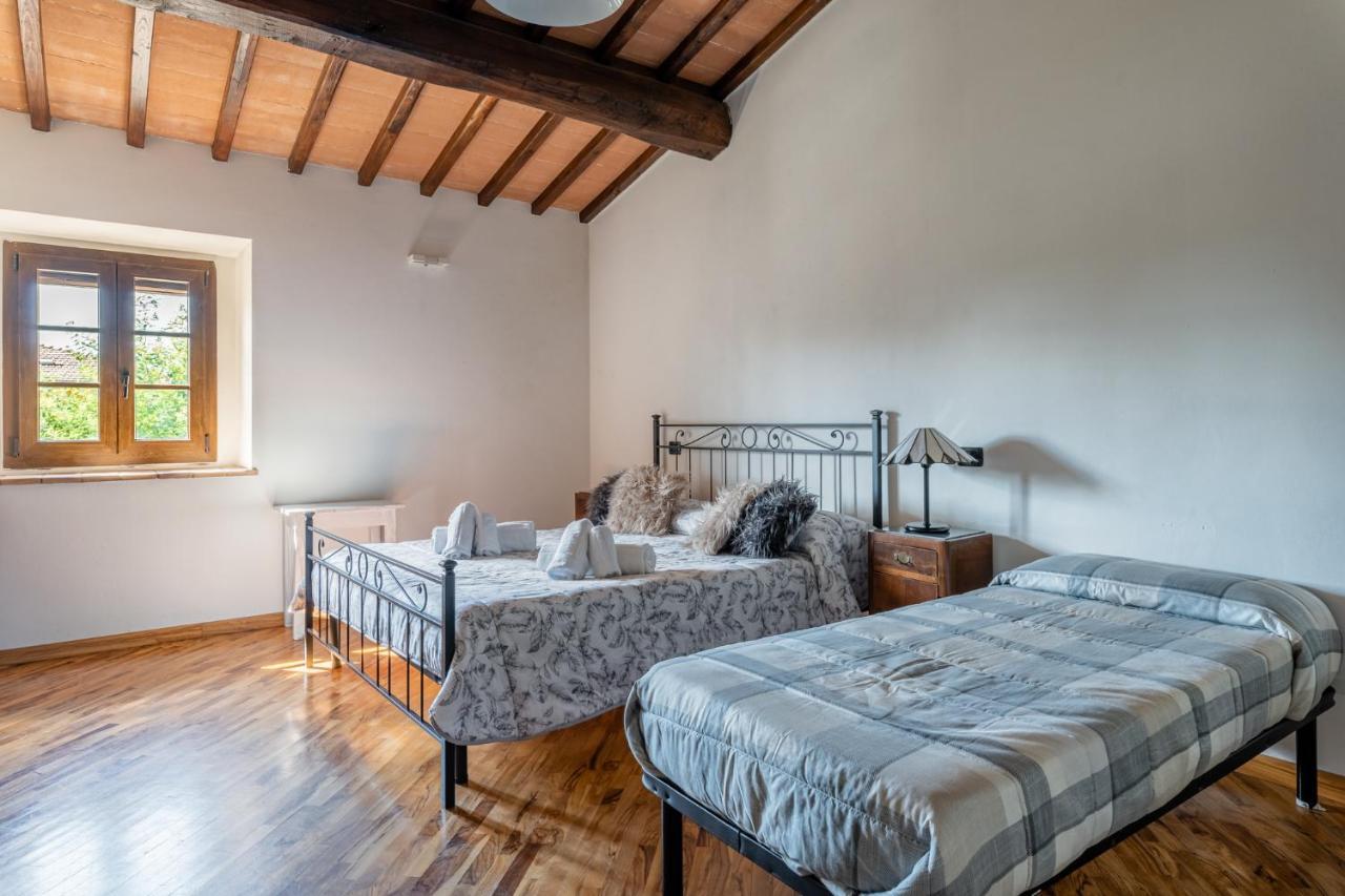 Casa Vecchia Rooms And Parking Gambassi Terme Kültér fotó